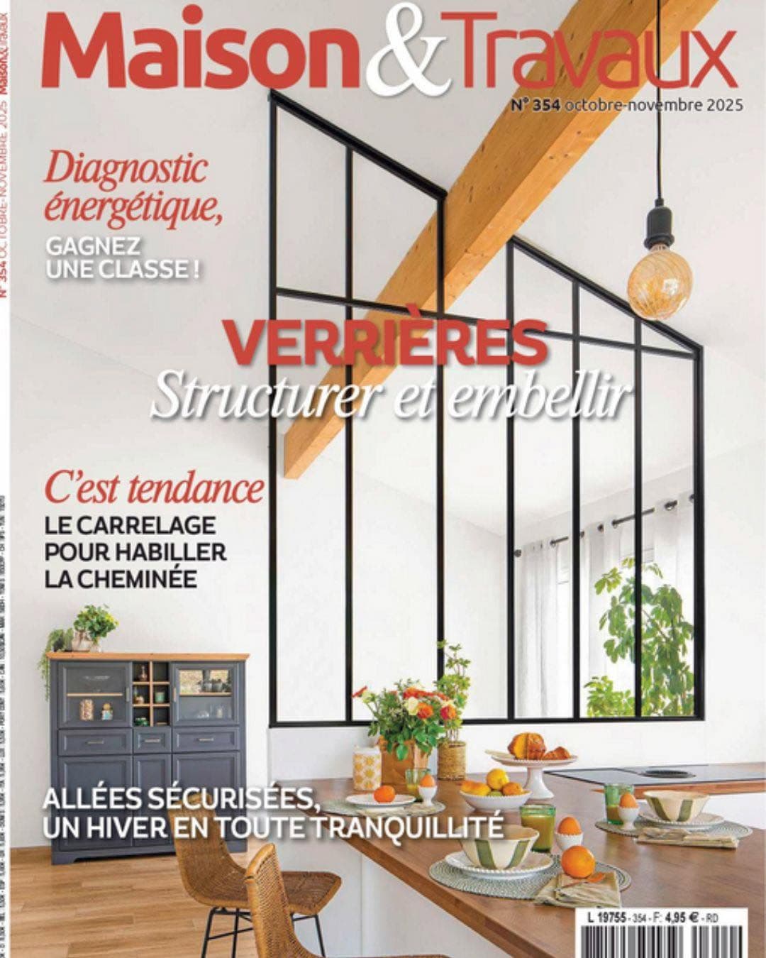 Agencement sur mesure Maison Gazeau en couverture du magazine Maison et Travaux